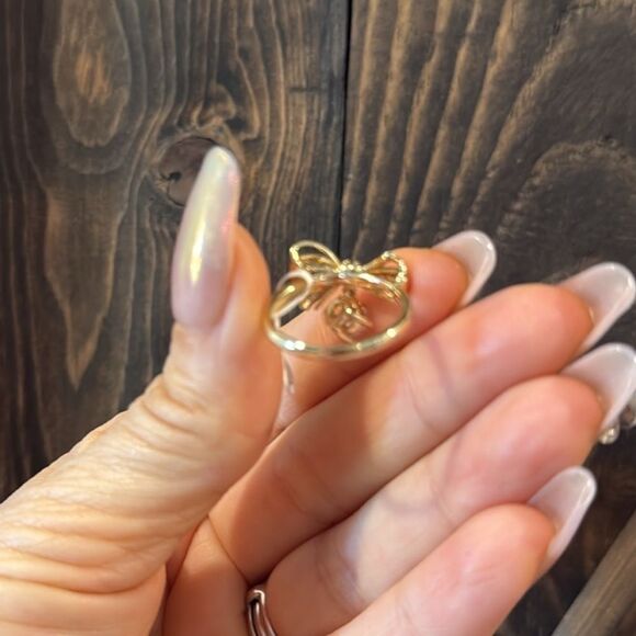 14K Gold Plated Ribbon Bow Diamond Charm Ring - Picture 9 of 9